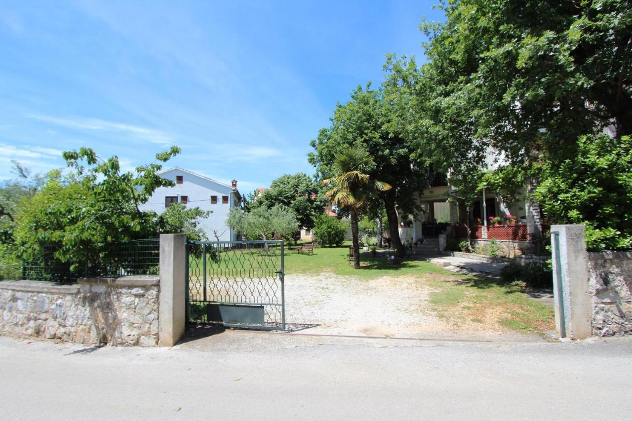 Rooms And Apartments Dino Rovinj Exterior photo