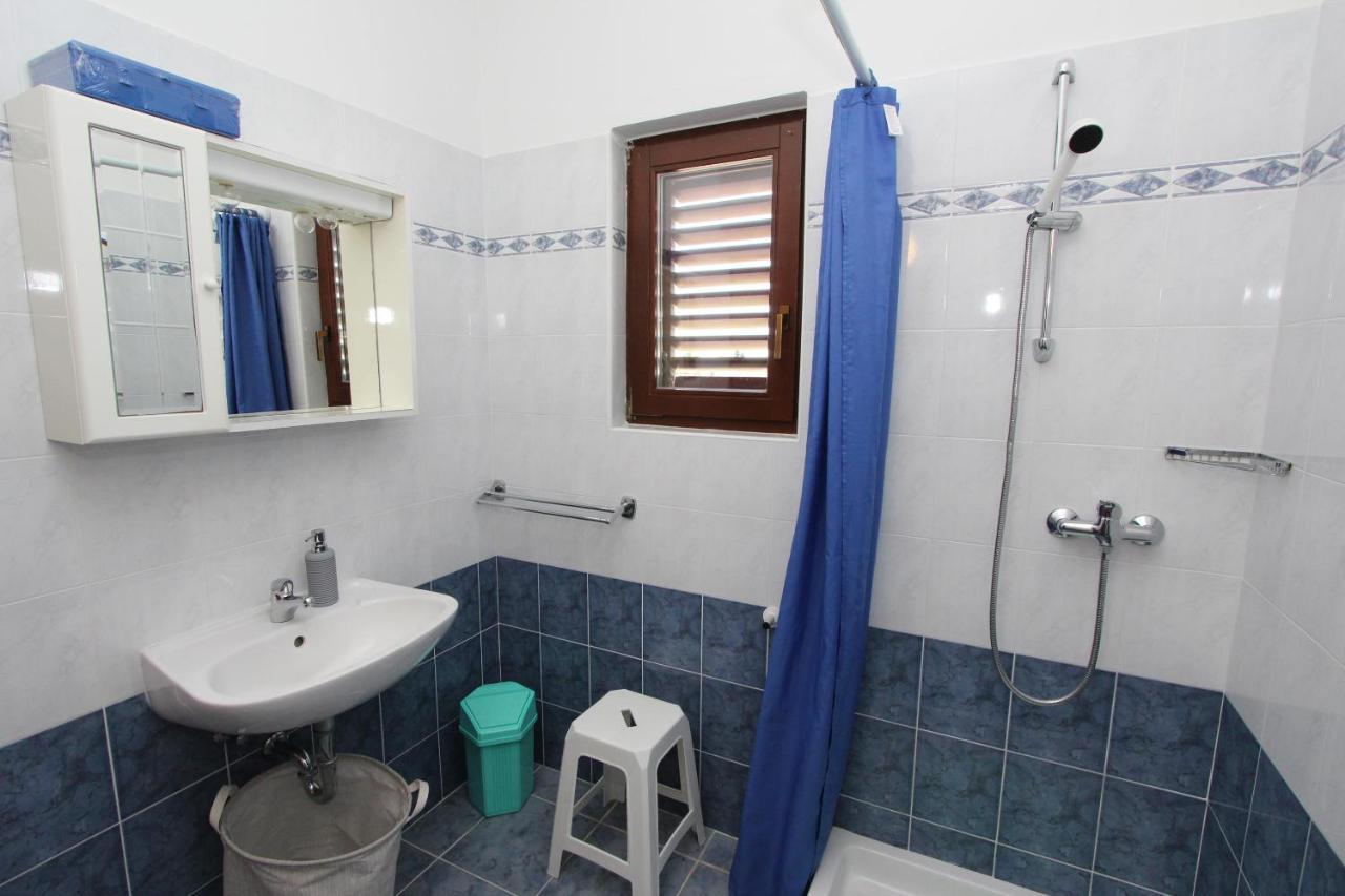 Rooms And Apartments Dino Rovinj Exterior photo