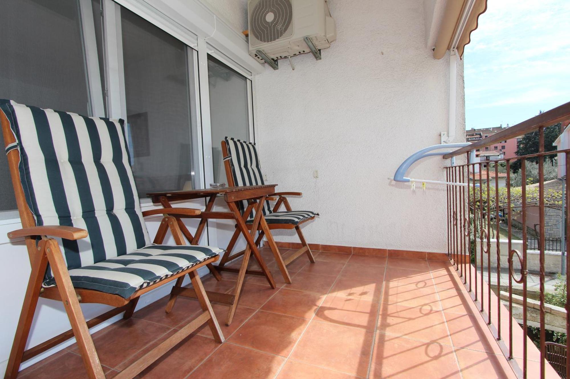 Rooms And Apartments Dino Rovinj Exterior photo